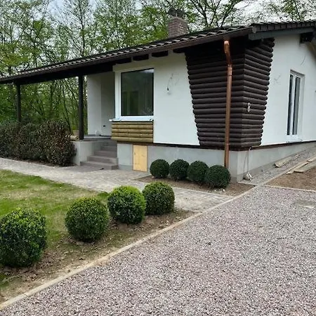 Collina, Freistehendes Haus Mit Garten Und Seezugang 펜션 *