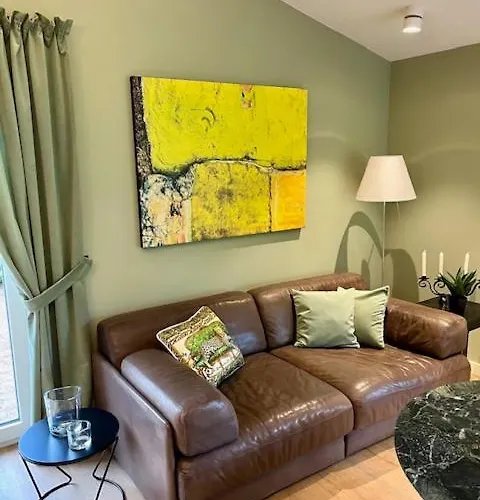 Collina, Freistehendes Haus Mit Garten Und Seezugang *